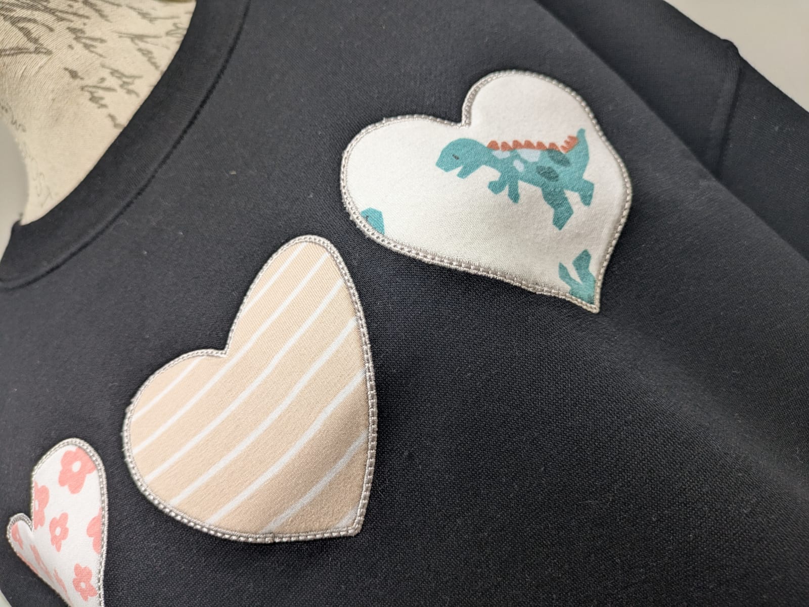 Keepsake Sweatshirt - Loveheart Design - Image 3