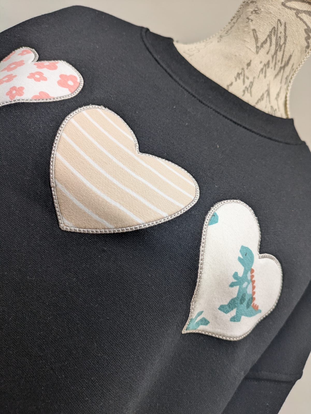 Keepsake Sweatshirt - Loveheart Design - Image 5